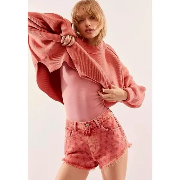 Free People Mixed Emotions Hi Lo Shorts High Rise Size 25 Dragonfruit Sorbet NWT - Picture 2 of 12